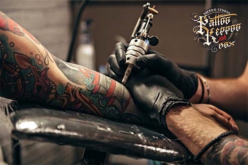 So wählen Sie Ihr erstes Tattoo - Tattoo Studio Wien Pattos Kep