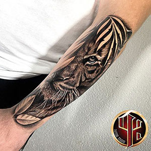 benutzerdefinierte-Tiger-Tattoo-Design-Tattoo-Studio-Pattos-Kepp